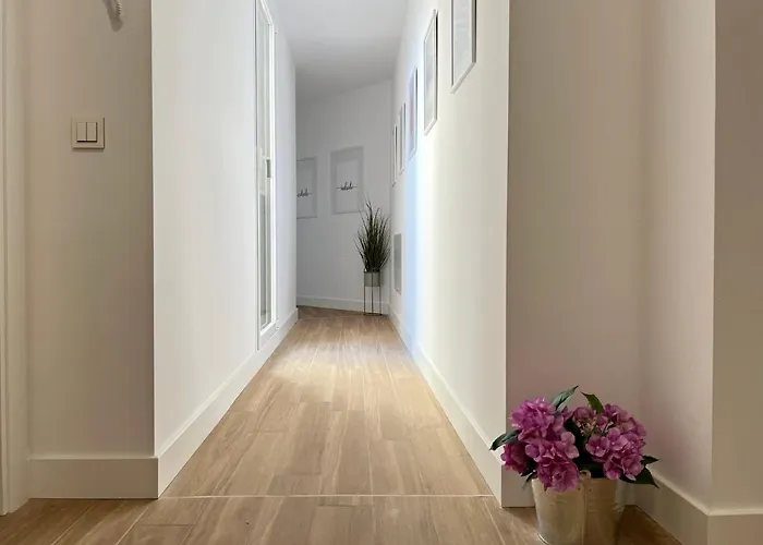 아파트 Cariatides Sky 사모라